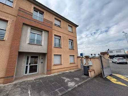 location local professionnel 88m² tournefeuille 31170