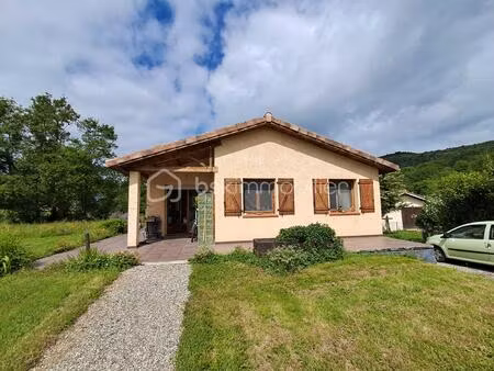 maison traditionnelle de 80 m² à la bastide-de-serou