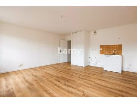 vente appartement 2 pièces 47 m² courçon (17170)