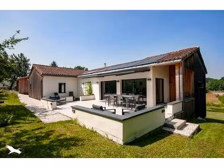 vente maison 4 pièces 117 m² mainzac (16380)