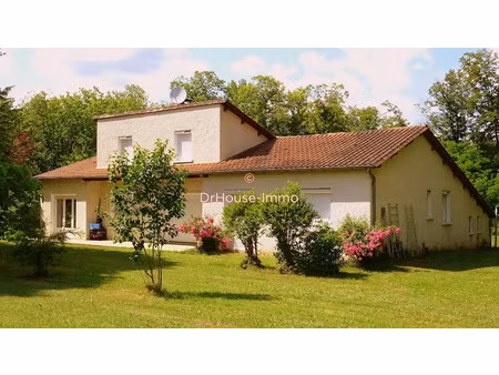 vente maison 6 pièces 156 m² à agonac (24460)  252 000 €