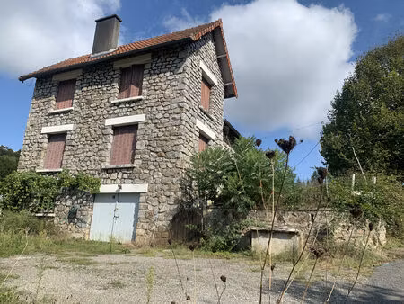 vente maison 6 pièces 121 m² naves (19460)