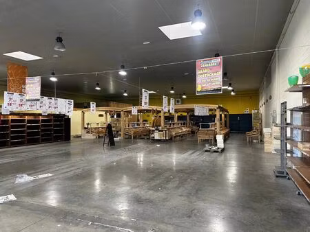 location commerce 3 pièces 885 m² à dijon (21000)