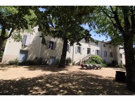 maison de luxe 23 chambres en vente à montpellier  france