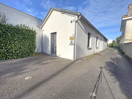 vente commerce 100 m² libourne (33500)