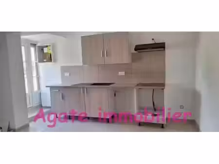 maison renovee a louer 33840 captieux