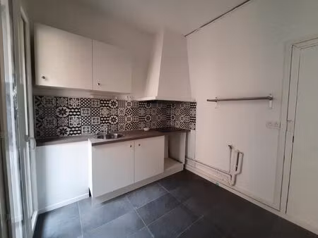 location appartement 3 pièces 52 m² à béziers (34500)