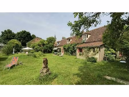 en exclusivité dans notre agence  maison de charme avec 5 chambres et gîte indépendant ...