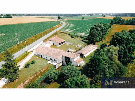 vente propriété 6 pièces 234 m² à challignac (16300)  530 000 €