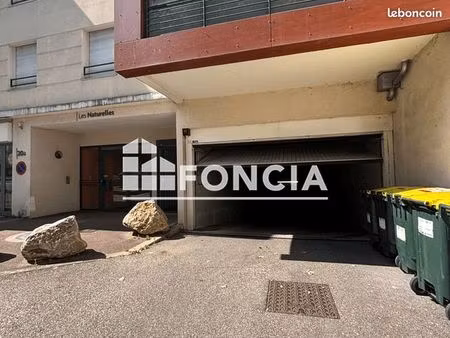 parking francheville