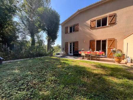 jolie maison de 114m2 avec jardin de 196m2 sur la commune d'