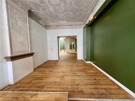 karaktervolle handelsruimte met diverse mogelijkheden in har