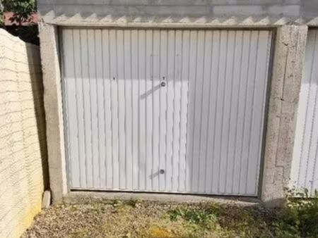 achat parking troyes 10000