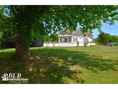 vente maison 8 pièces 175 m² les essarts-le-roi (78690)