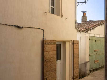 vente maison 3 pièces 80 m² ansouis (84240)