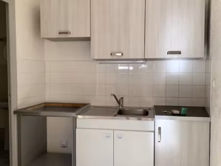 location appartement 2 pièces 28 m² à montbrison (42600)  405 €