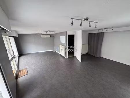 location locaux professionnels à montbrison (42600)  660 €