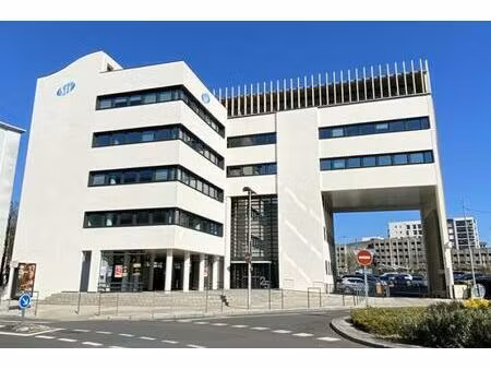 location - bureaux 178 m2 le mans