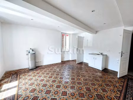 location appartement 2 pièces 41 m² à les arcs (83460)  650 €