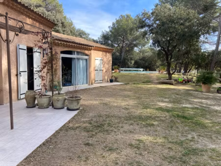 vente en nue propriété - 15 ans - très belle maison de plain pied de 200m2 avec dépendance