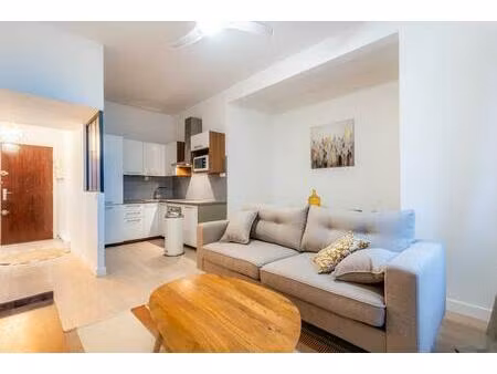 location appartement 2 pièces 39 m² à nice (06100)