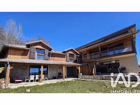 vente maison 10 pièces 286 m² saint-apollinaire (05160)