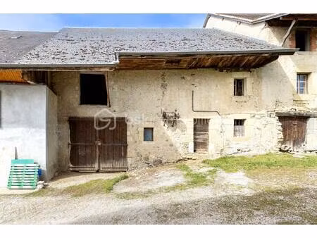 corps de ferme de 126 10 m² à saint-eusebe