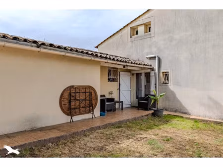 vente maison 4 pièces 132 m² à arveyres (33500)  234 300 €