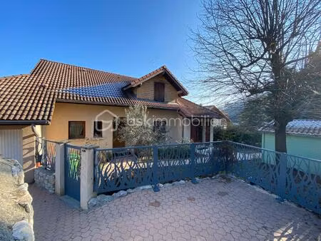 maison de 160 m² à noyarey