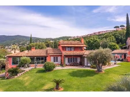 villa de 5 chambres de luxe en vente cavalaire-sur-mer  provence-alpes-côte d'azur