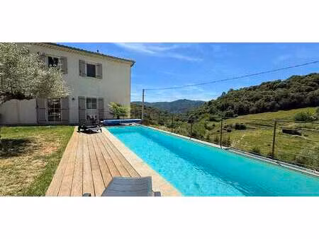 propriété avec piscine et jardin saint-fortunat-sur-eyrieux (07)