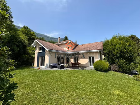 le touvet - maison familiale avec vue exceptionnelle