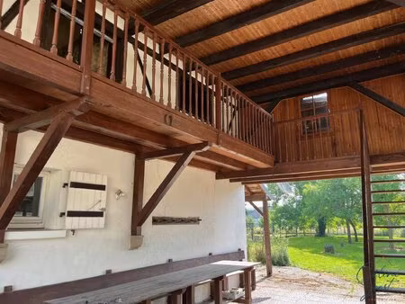 exclusif - ancienne dépendance d'env. 127 m2 sur 15 58 ares