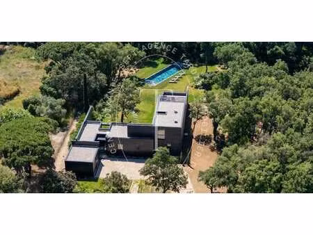 villa avec piscine grimaud (83)