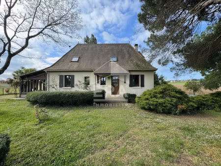 maison individuelle 24700 montpon menesterol 5 pièce(s) 122 m2