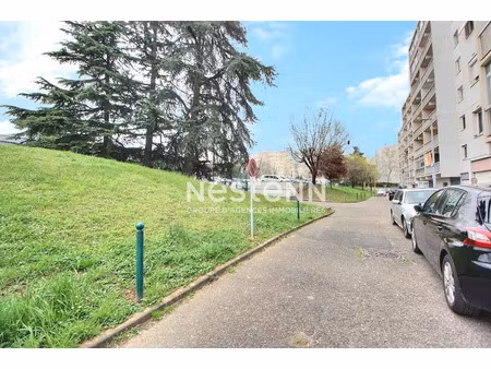 vente appartement 4 pièces 75 m² à venissieux (69200)  133 000 €