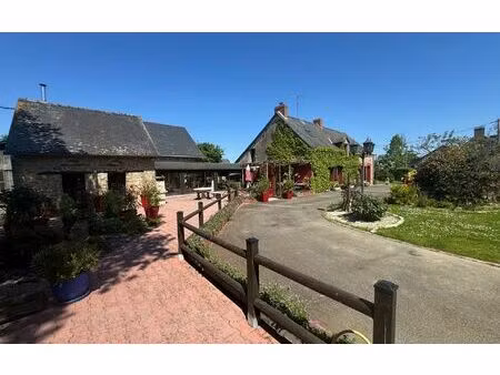 maison châteaubriant 252.59 m² t-6 à vendre  99 950 €