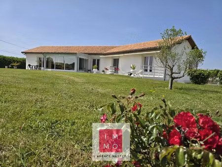 bien rare: superbe villa 212m² s/sol 140m² cave 60m² 2 hectares prairies