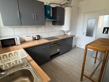 location appartement 5 pièces  105.77m²  le mans