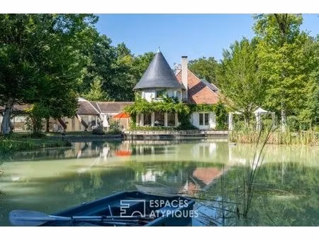 propriété féérique entre bois et eau