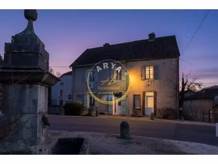 grande maison bourgeoise en pierre