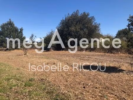 grand village plage  terrain a batir de 871m²