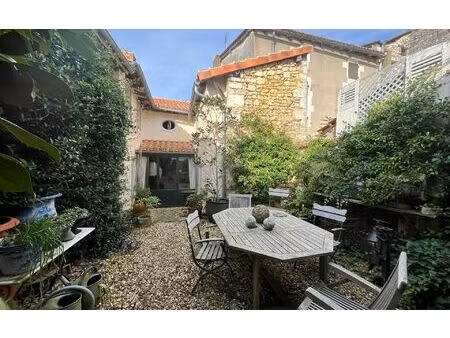 maison la rochefoucauld m² t-6 à vendre  349 500 €