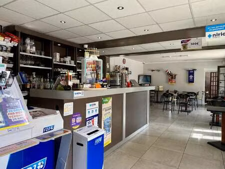 vente bureaux et commerces à durtal (49430) : à vendre / durtal