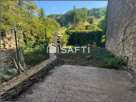 maison de village un jardin