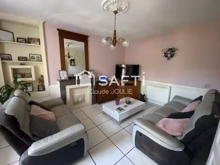 maison de 225 m² habitables à 3 km de villeneuve d'aveyron