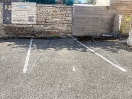location parking 15 m² à troyes (10000)  42 €