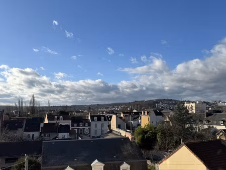 en vente à montluçon : appartement avec cabinet landrieve