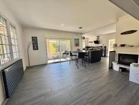 vente maison à benet (85490) : à vendre / 182m² benet