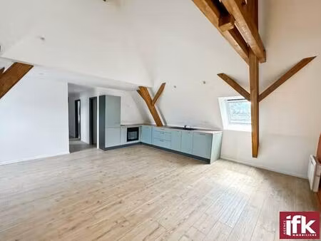 – loft rénové 4/5 pièces dans les combles – sigolsheim / kb vignoble